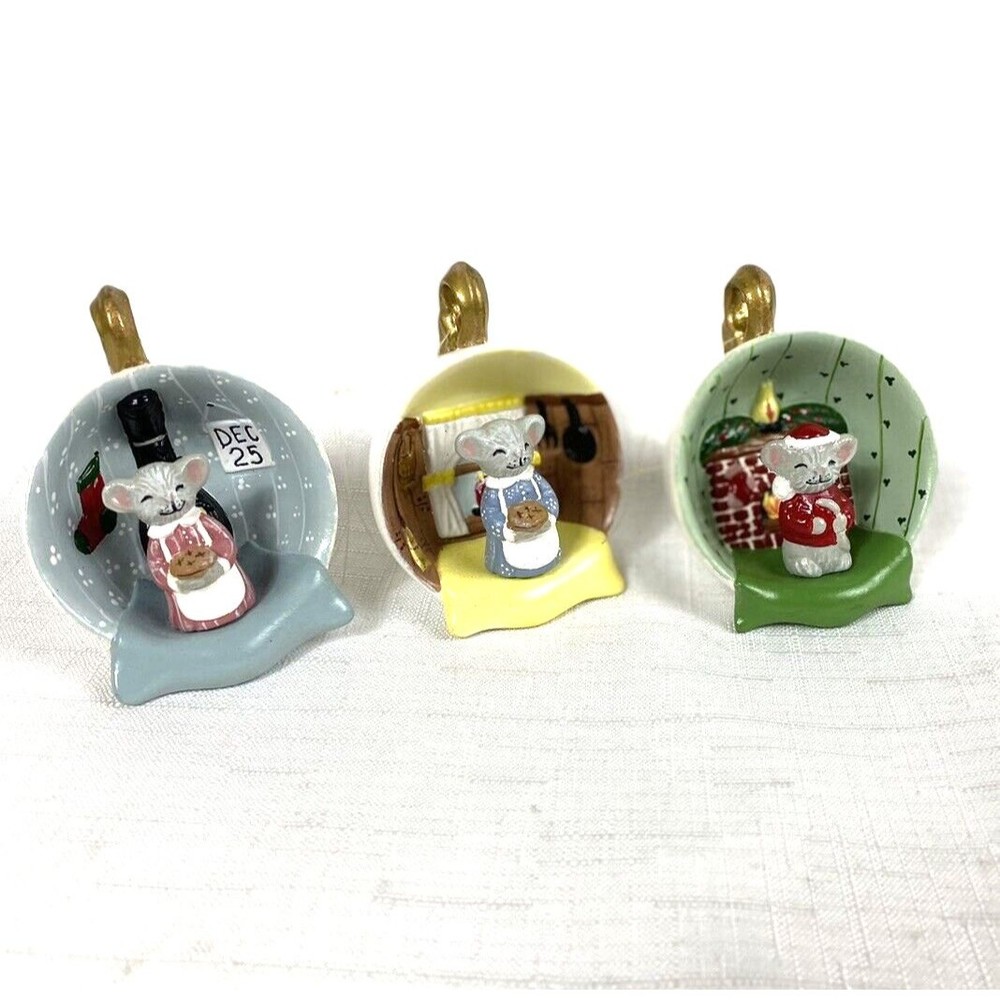 Merry Christmas Mice Teacup Ornaments Cookie & Fireplace Scene Donas Cute Mice